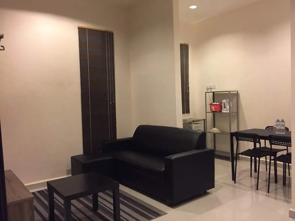 Khalishah Hill Villa Kuah Homestay
